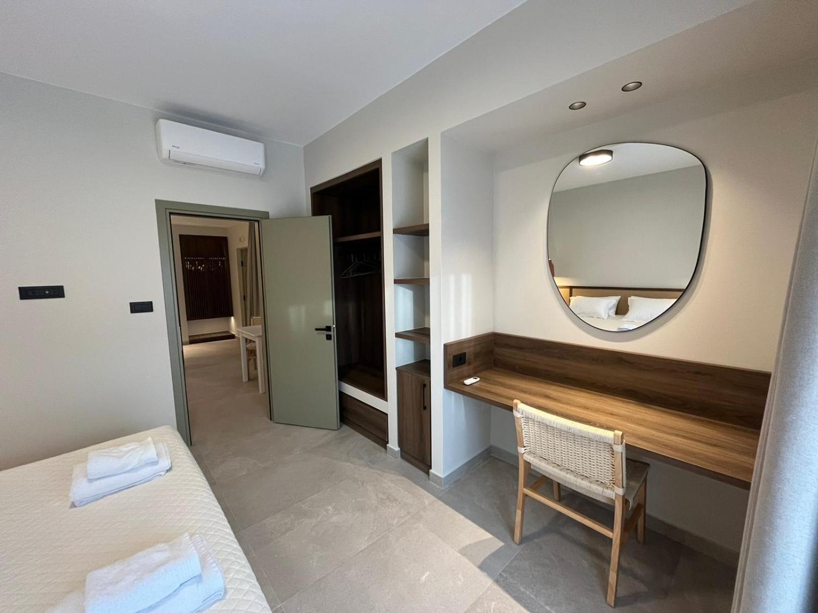Mediterranean Sea Top Floor Palaiochora Luaran gambar