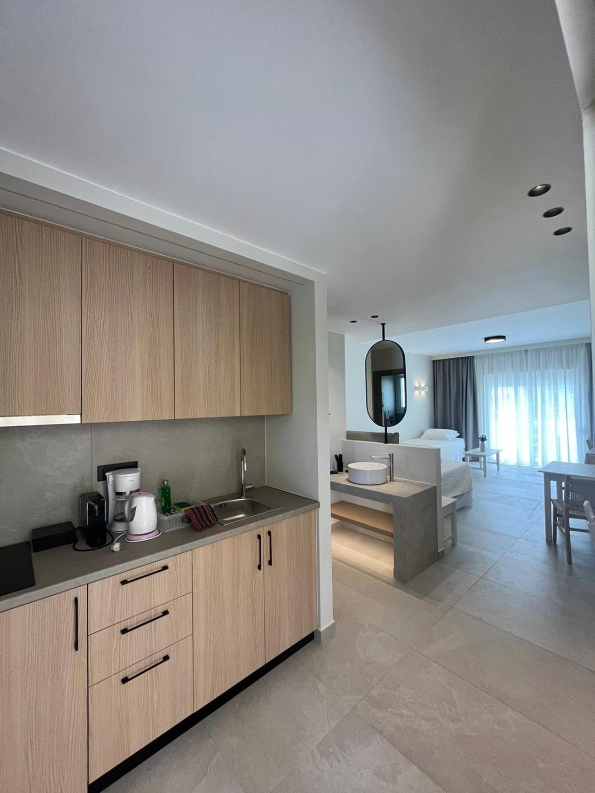 Mediterranean Sea Top Floor Palaiochora Luaran gambar
